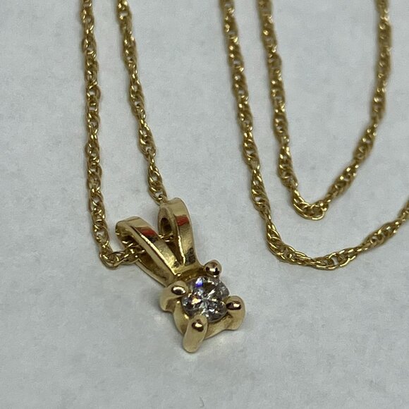 14k Yellow Gold Diamond Petite Solitaire Pendant Necklace Sz 20" - Picture 1 of 4